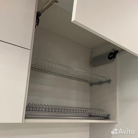 Кухня под потолок на заказ