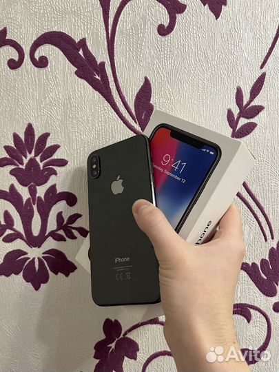 iPhone X, 64 ГБ