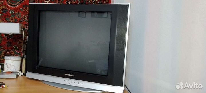 Телевизор samsung