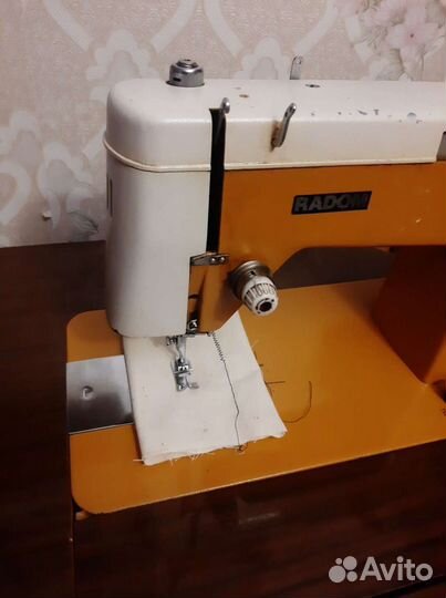 Швейная машинка Radom