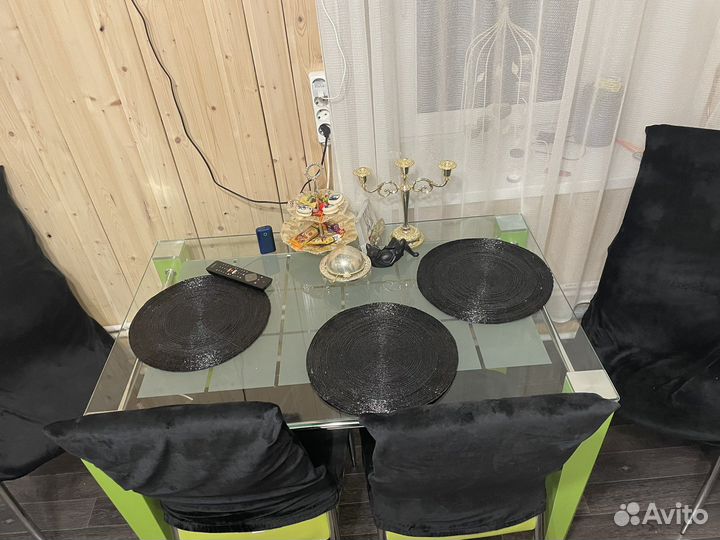 Кухонный стол