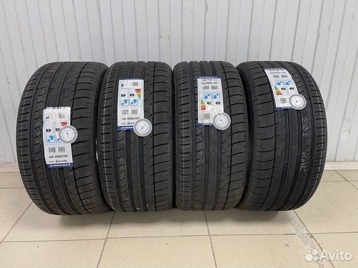 Triangle TH201 255/40 R21