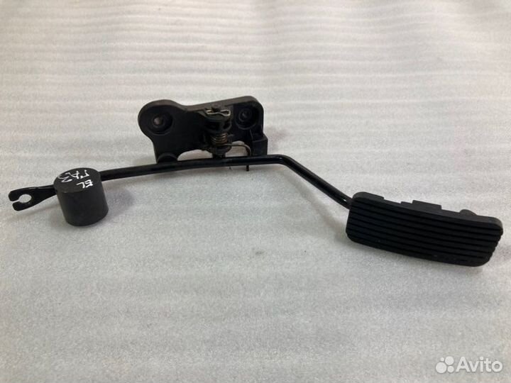 Педаль газа Hyundai Elantra Hd седан G4FC 2009