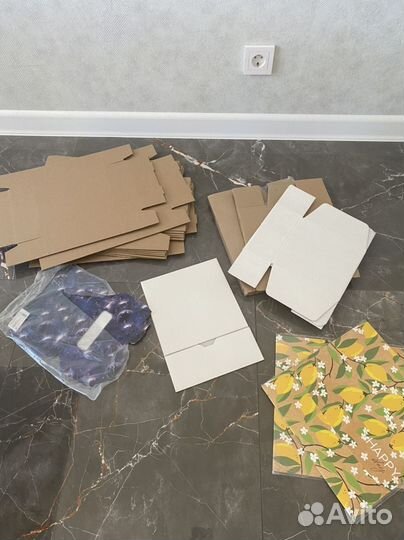 Самосборные коробки подарочные