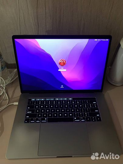 MacBook Pro 15 2016 TouchBar i7/16/256