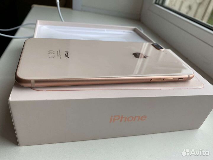 Телефон iPhone 8 plus