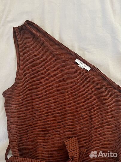 Платье лапша с разрезом