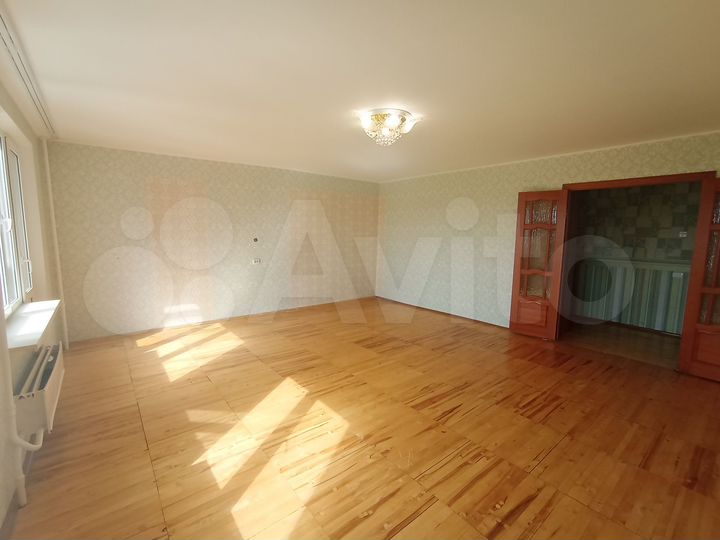 3-к. квартира, 95 м², 8/16 эт.