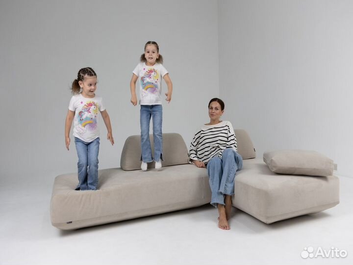 Диван со спальным местом 2700х1650 мм