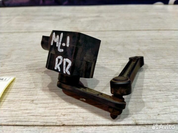 Датчик положения кузова задний правый