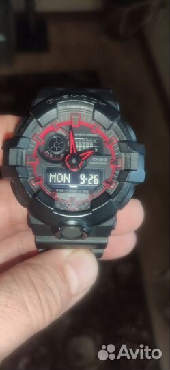 Мужские наручные часы Casio G-Shock GA-700-1A