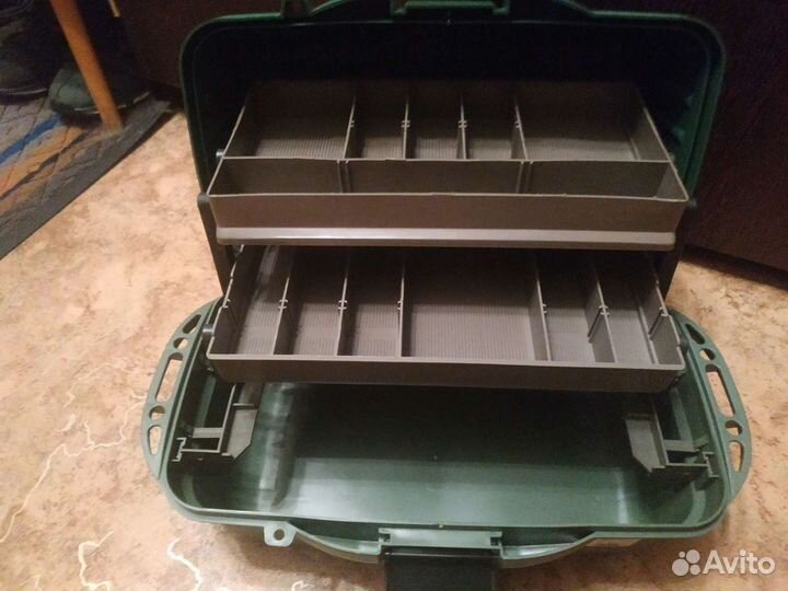 Рыболовный ящик