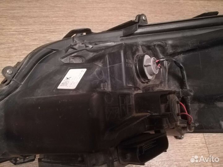 Фара Toyota Camry 8111033D70 V70, правая