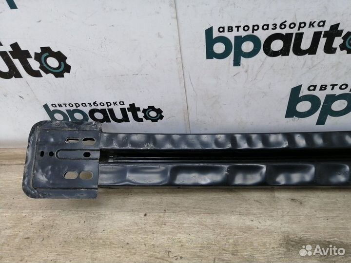 Усилитель переднего бампера 52021-33140 Toyota