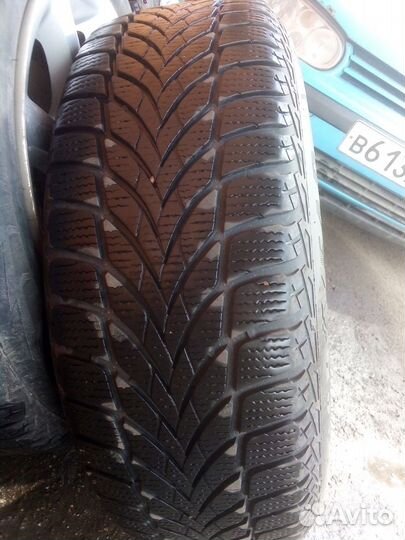 Диски volkswagen r15 + зимняя резина