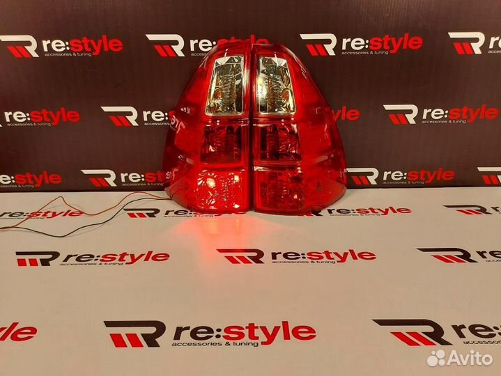 Стопы Toyota Land Cruiser Prado 120 Vland U1913