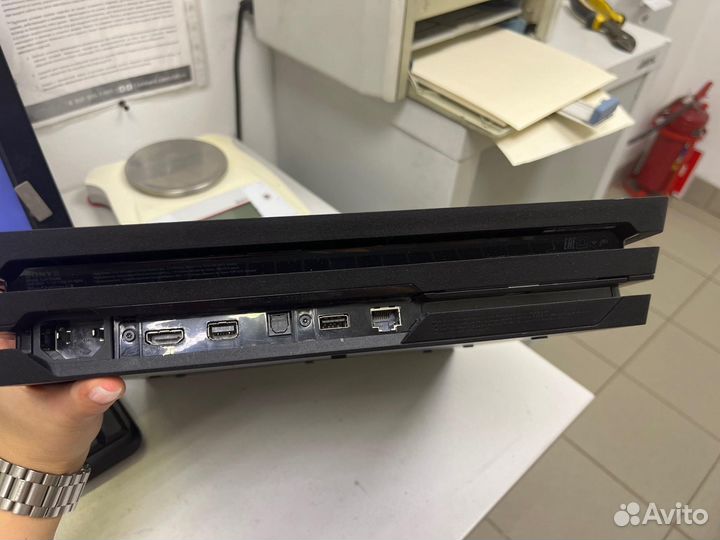 Игровая приставка Sony PlayStation 4 Pro 1TB