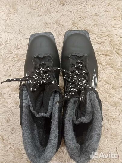 Лыжные ботинки 45 размер тёплые