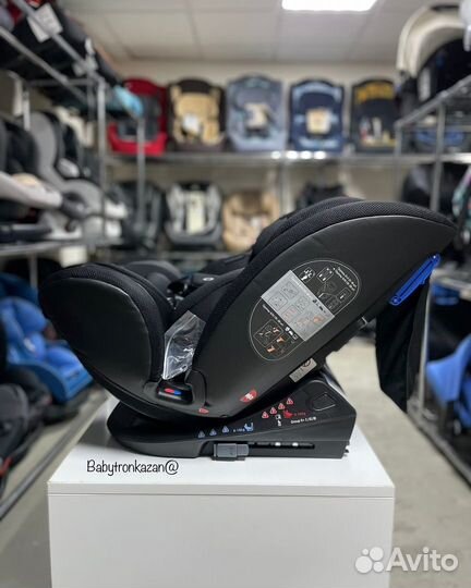 Автокресло Happy Baby Orex 0-36 кг черный