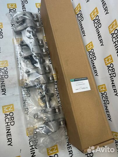 8973899210 Ось рокеров в сборе 4HK1