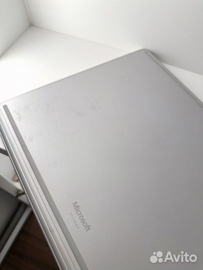 Microsoft surface book 3 i7 32GB 1T GTX 1650