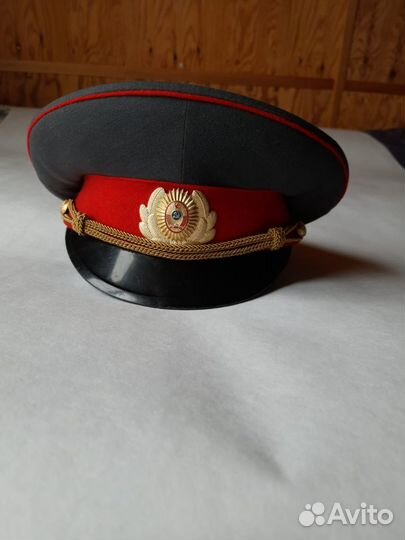 Коллекция фуражек сотрудников мвд и подразделений