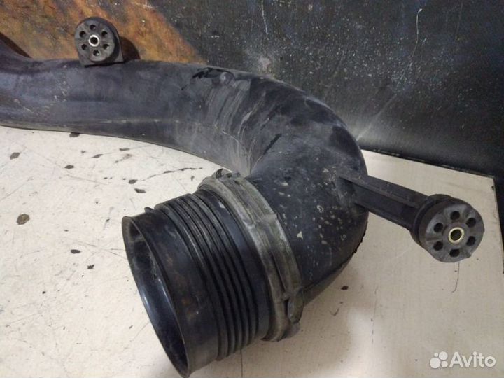 Патрубок впускной Bmw 525I E39 M52TU 1999