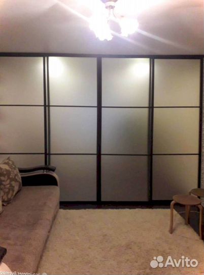 Стеклянная перегородка