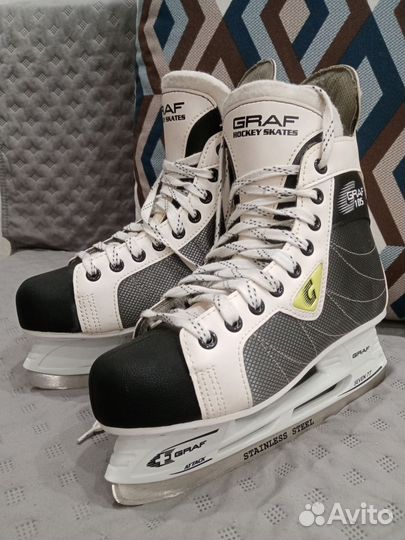 Коньки хоккейные