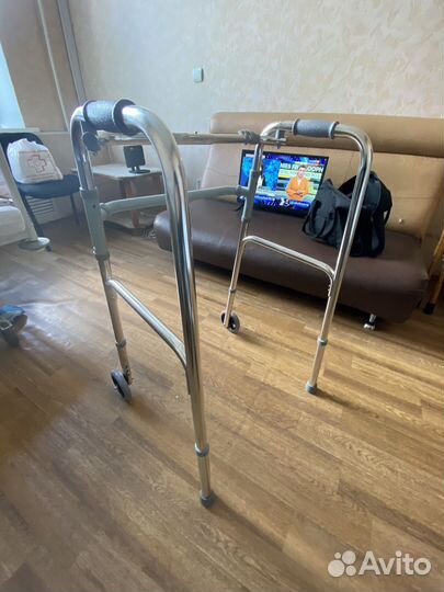 Инвалидные ходунки