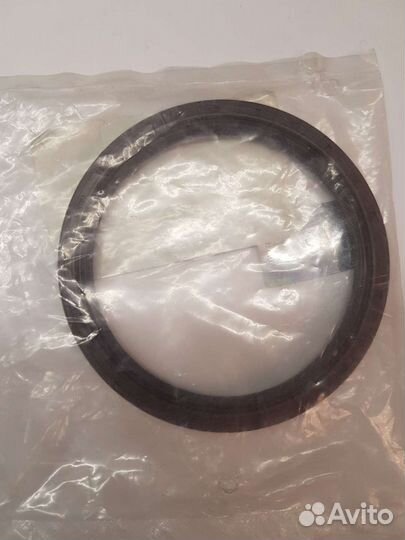 Сальник коленвала двигателя задний