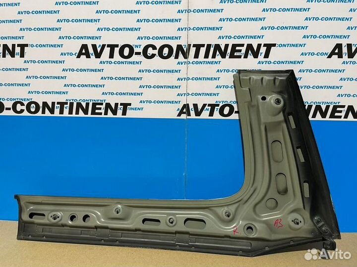 Накладка крыла задняя правая Honda Elysion RR1