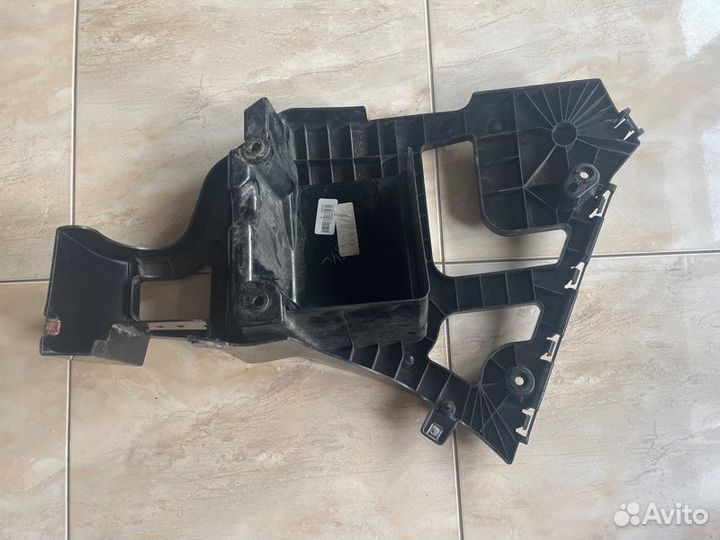 Кронштейн бампера задний левый Bmw X 5 F 15 С 2013