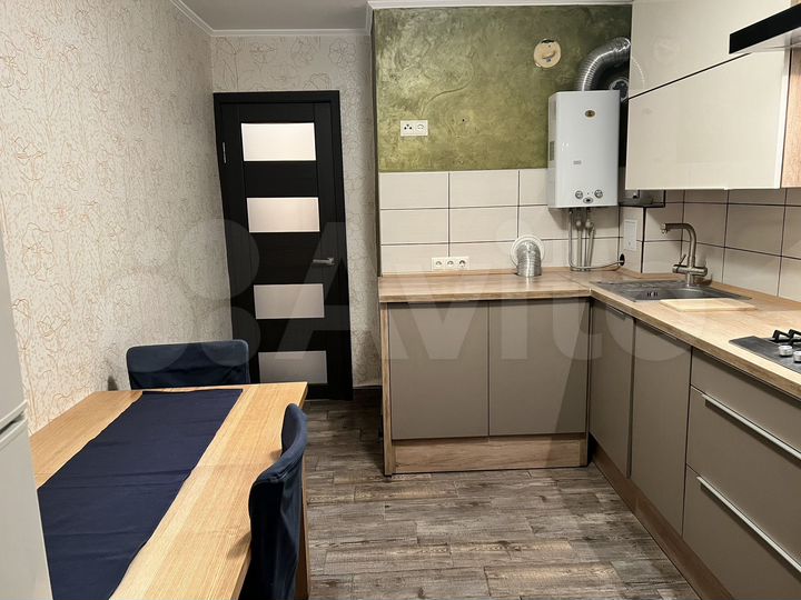 1-к. квартира, 47 м², 1/4 эт.