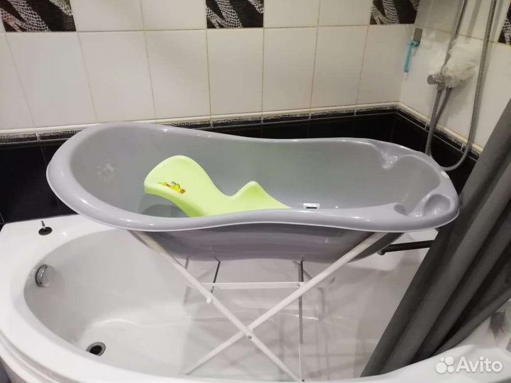 Детская ванночка с подставкой