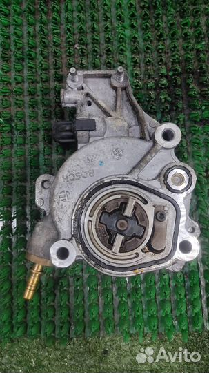 Насос вакуумный Citroen C-Crosser 2007