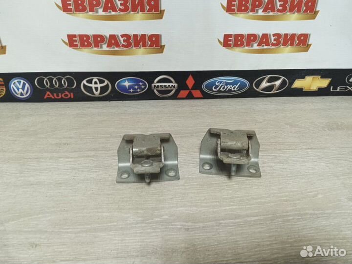 Петли двери багажника Peugeot 307 NFU 2003