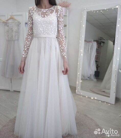 Свадебное платье 42