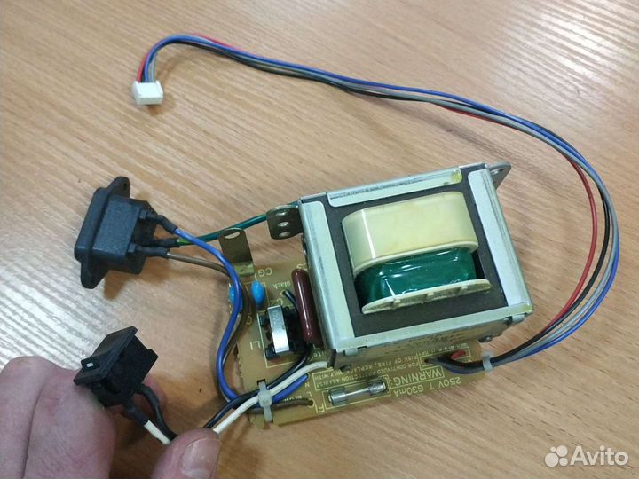 Блок питания. Понижающий трансформатор 220 (30и 8)