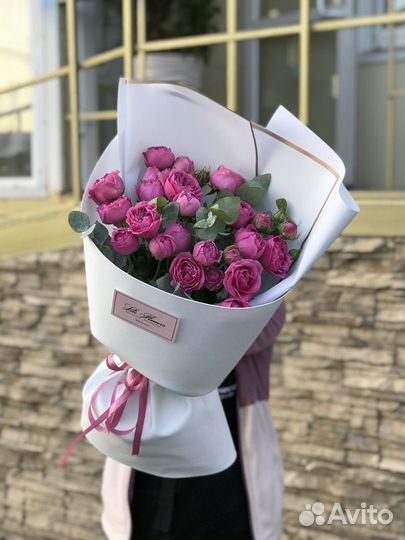 Букеты из кустовых роз