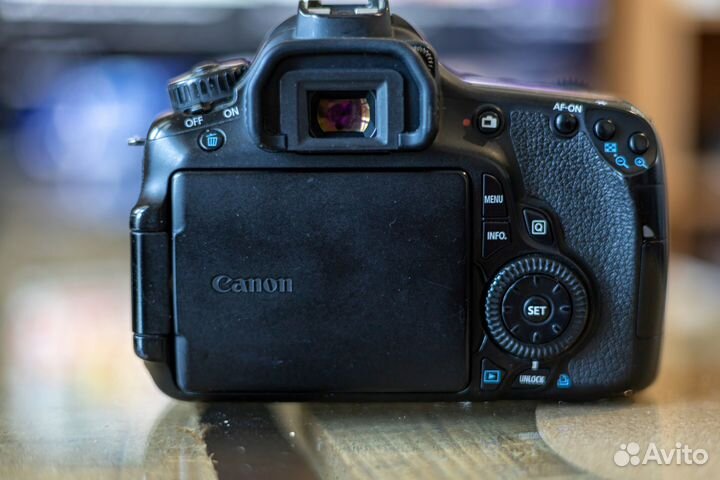 Зеркальный фотоаппарат canon 60d полный комплект