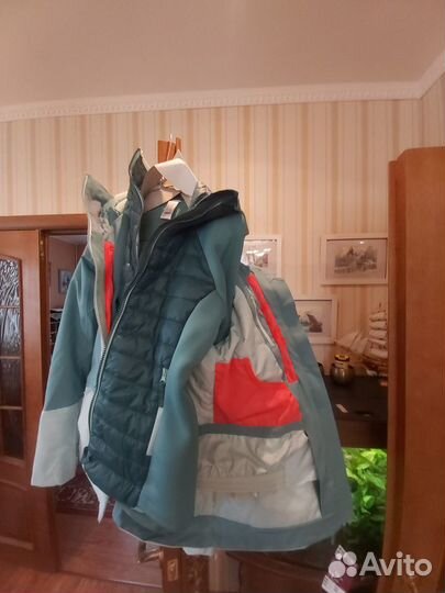 Куртка для зимнего спорта и отдыха