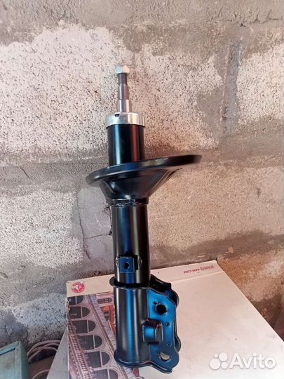 Стойка амортизатора