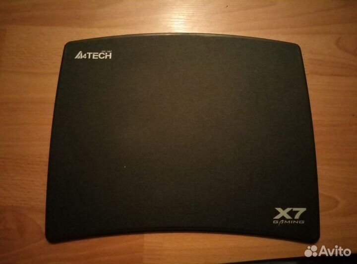 Беспроводная Клавиатура в отличном состоянии