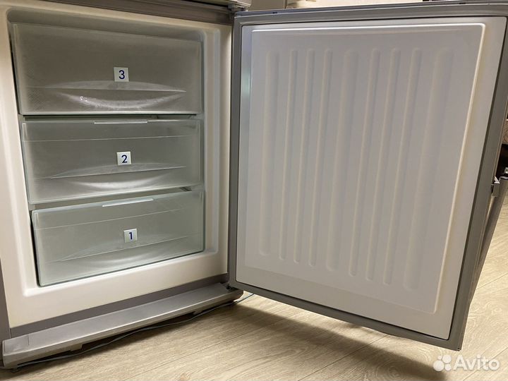 Холодильник