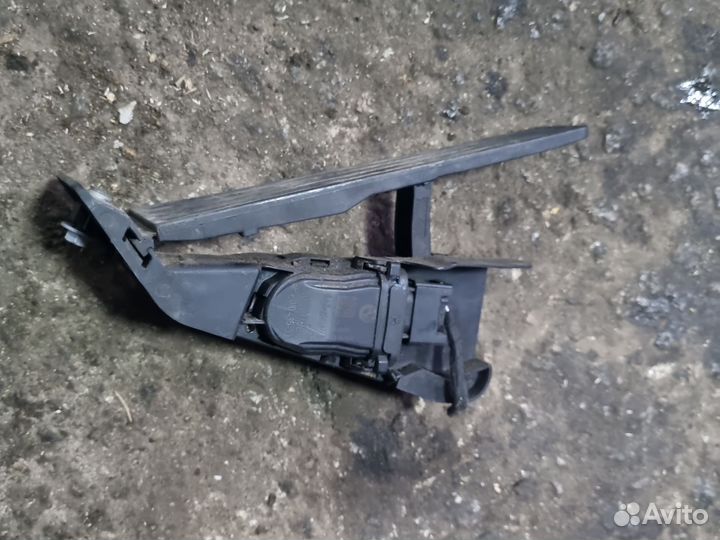 Педаль газа BMW X5 F15 2018 35426853175