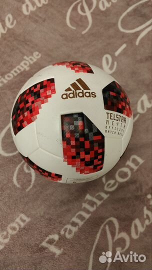 Футбольный мяч adidas telstar