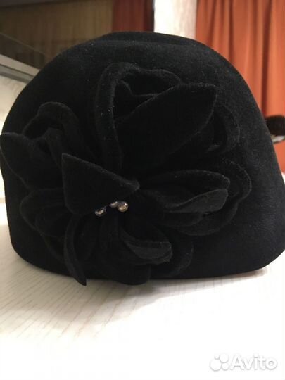 Головные уборы женские