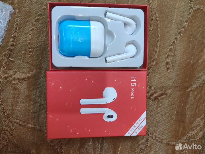 Новые наушники разные