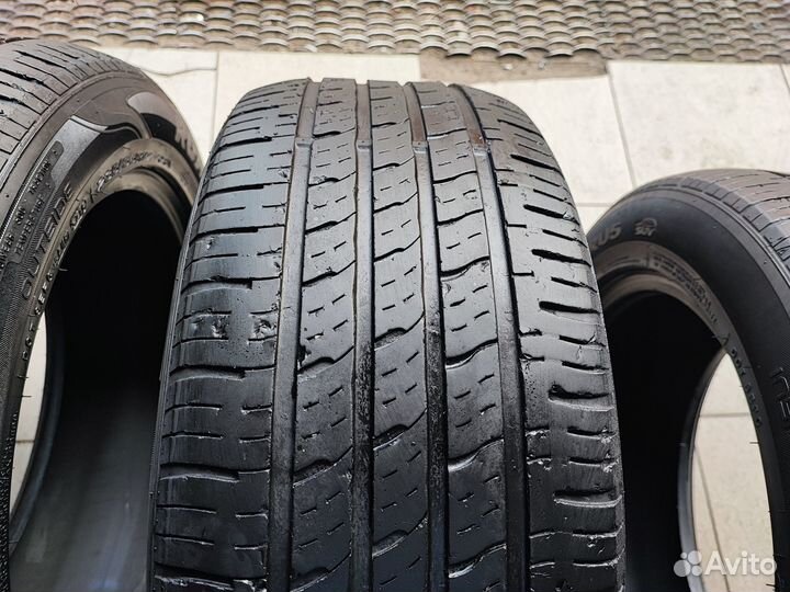 Roadstone N'Fera RU5 235/55 R17 103V